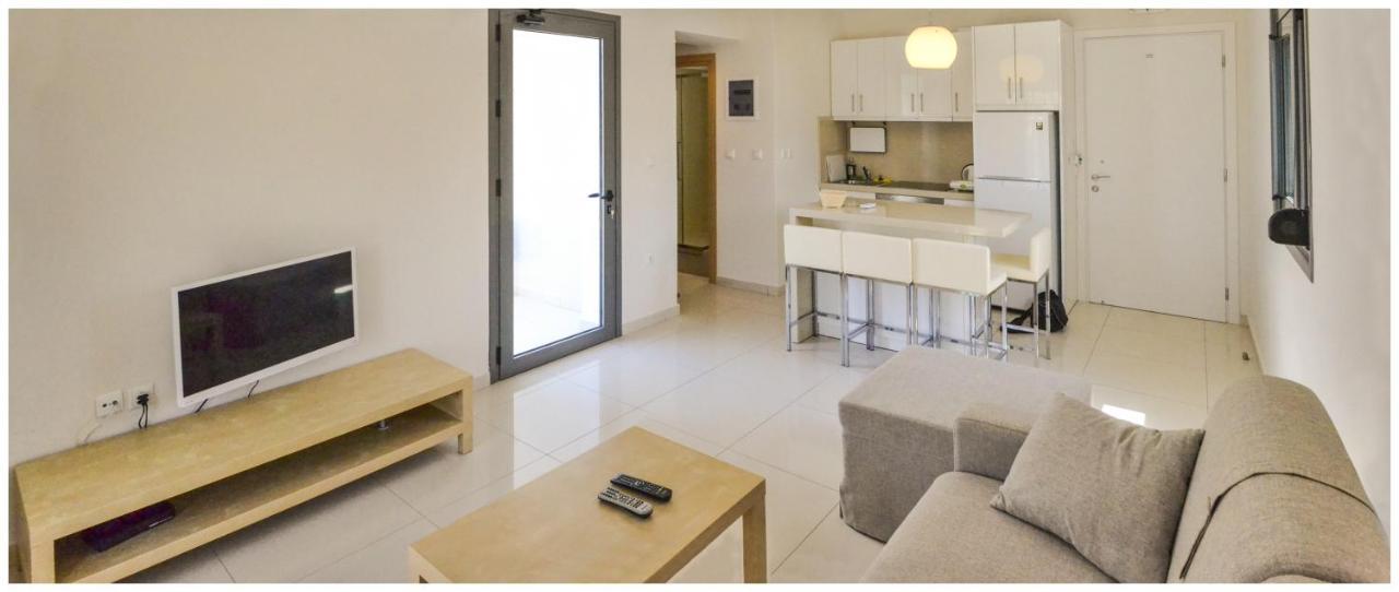 Potideon Bay Luxury Apartments Kerpe Dış mekan fotoğraf